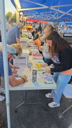 received_1083232633643595