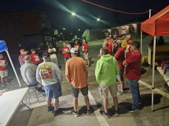 received_1873856040212951